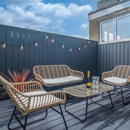 No 4 Croft House - Luxury 2 Bed Apartment - Tenby Exterior photo