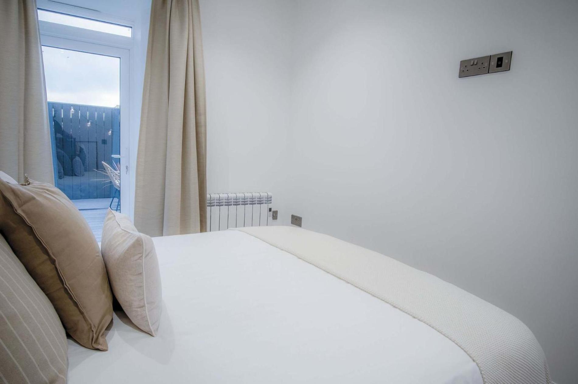 No 4 Croft House - Luxury 2 Bed - Apartment Tenby